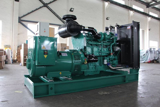 宿州320kw康明斯柴油发电车出租